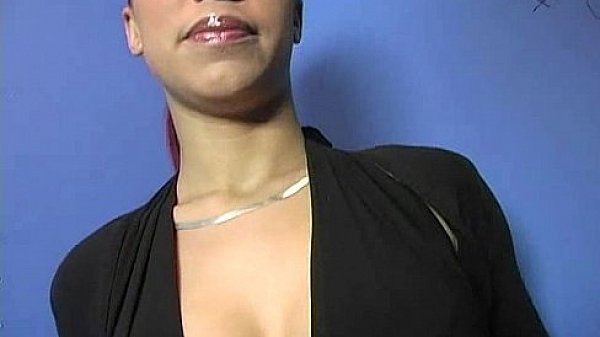 Ebony teen shows off her blowjob skills at gloryhole 19 