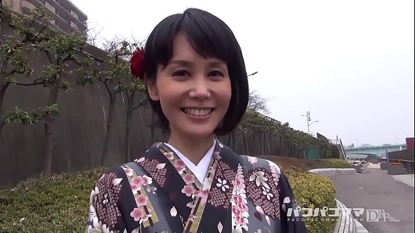 人妻なでしこ調教 大人気の美魔女を初調教 相田ユリア 1