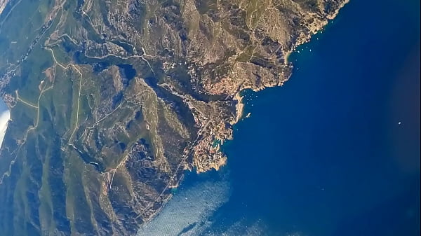 Nonton Candie Luciani Around The World Madrid thumbnail