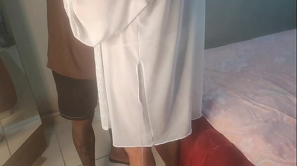 Nonton Coroa Safada Me Chamou Para Encher A Buceta Dela De Leite thumbnail