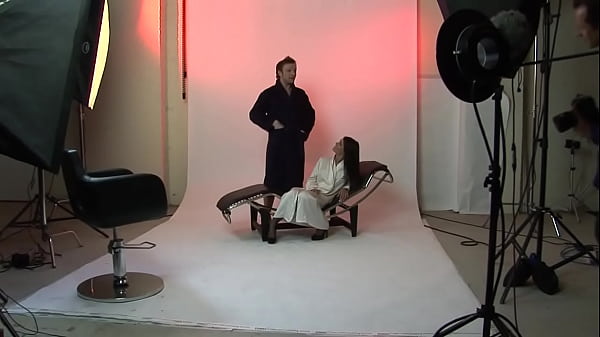 Nonton Cindy Behr And Her Friend Each Take A Cock thumbnail