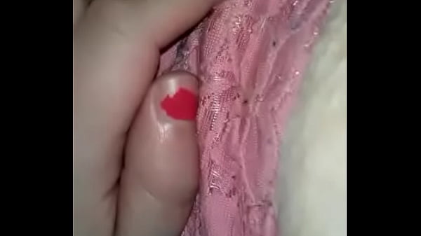 Te muestro mis nalgas profundamente 