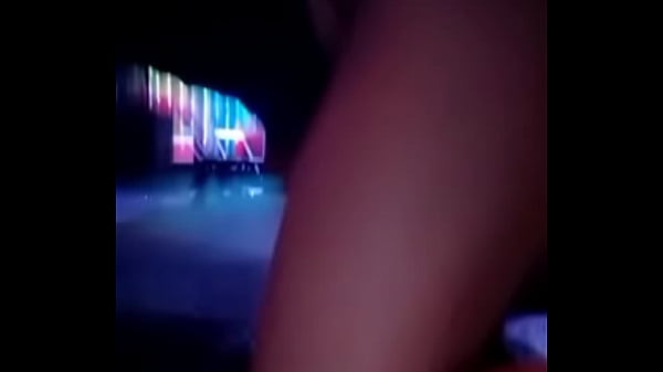 Cdzinha bem Gata sendo Cachorrinha do macho na Balada no Lurex 