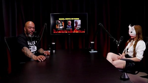 Gosta da casa de swing pra ser observada e n&atilde;o dar a buceta pra geral transou no consult&oacute;rio m&eacute;dico e quem ela mama victoria rubro watch sheer red