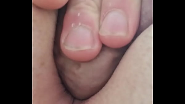 Play MP4 - Close selffuck and cum