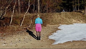 Sexy Outfit For Spring Walk thumbnail