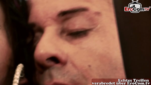 Geile deutsche dicke titten brunette babe bekommt analfick in_kleidung