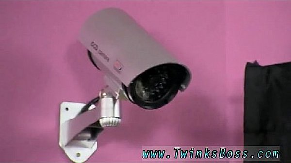 Emos hot porno gay Kirk's head bobs furiously as he deep throats 