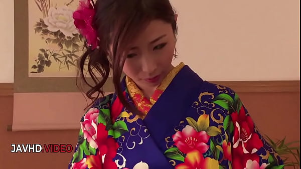 Silk kimono passionate encounter with ayumi shinoda 