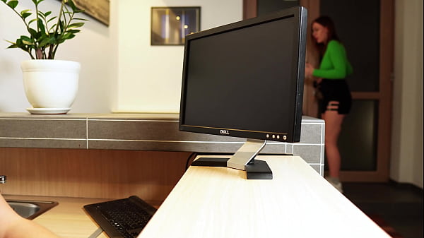 Nonton Horny Redhead Stepsister Fucked During Her Shower thumbnail