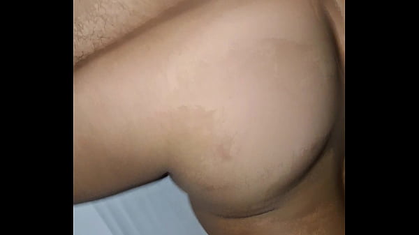 Me le como hasta el culo a la muy puta 