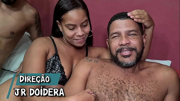 Play MP4 - A moreninha gostosa Leticia Gomes gozou muito dando cu e buceta pros machos no motel do Rio de Janeiro