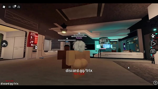 UNA PERRA_DE ROBLOX Y UN BBC