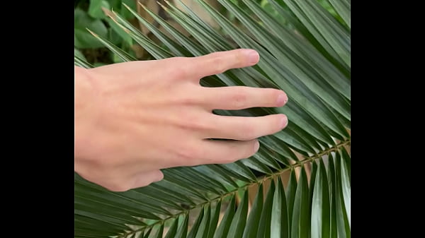 Play MP4 - malik hand 3