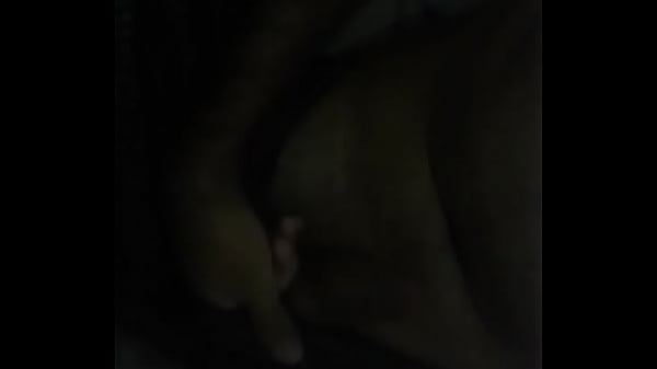 NOVINHO GOSTOSO SE MASTURBANDO