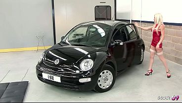 Nonton Lesbian Fff Threesome Cosplay Leso Sex With Step Twins Kit Lee Kat Lee And Blonde Beauty Cindy Behr thumbnail