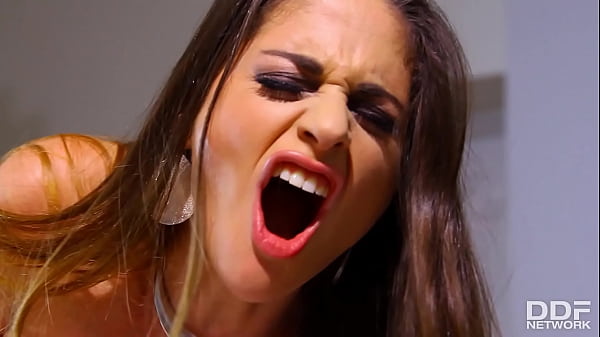 Anal Climax On Sybian Insertion thumbnail