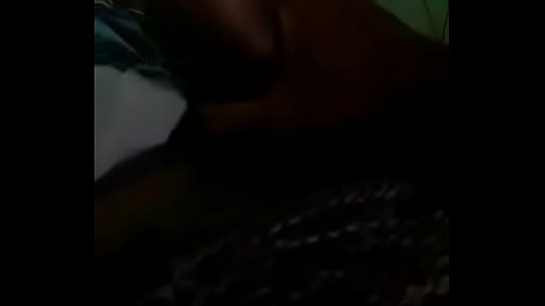 Play MP4 - Tio batendo uma em casa