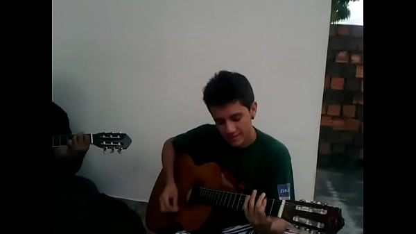 Preto bom ac&uacute;stico baratas gr&aacute;vidas 