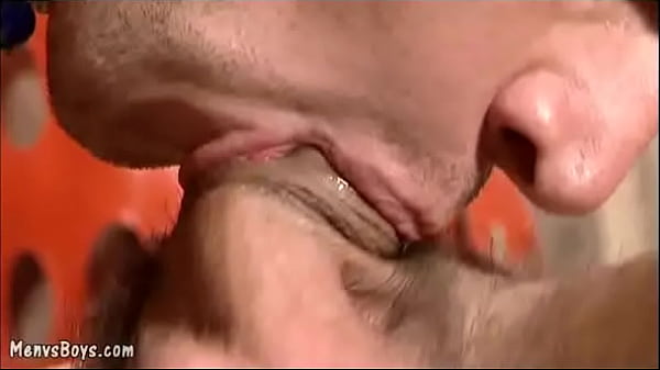 Gay sex break at constriction site 