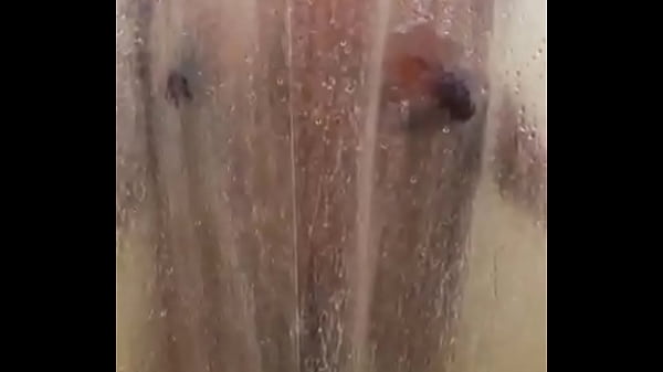 SMURFBABY_IN THE SHOWER