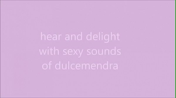 Nonton Ginger Paris Moans As She Has Orgasm With Moreno thumbnail