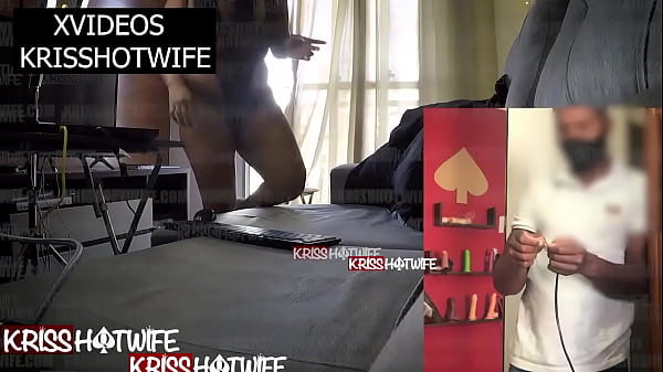Kriss Hotwife Fica Nua Em Videochamada_Sexy Enquanto Recebe Prestador DeServiço