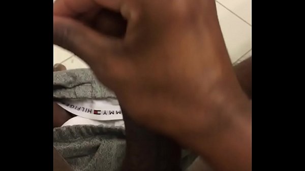 Play MP4 - big brown dick jerking off