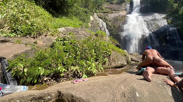 Bastidores e v&iacute;deo amador com a pretinha de veja como que &eacute; um bastidores completo no red e no cher 