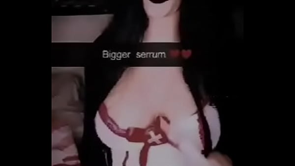 En Infirmi&egrave;re Sexy Pour Halloween 2021 Preview thumbnail