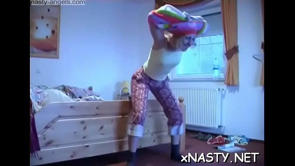 Marvelous legal age teenager_babe knows what_her lover wants_to feel