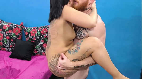 O Carmona Me Fodeu A Noite Toda Gozei Muito Na Pica Ruiva thumbnail