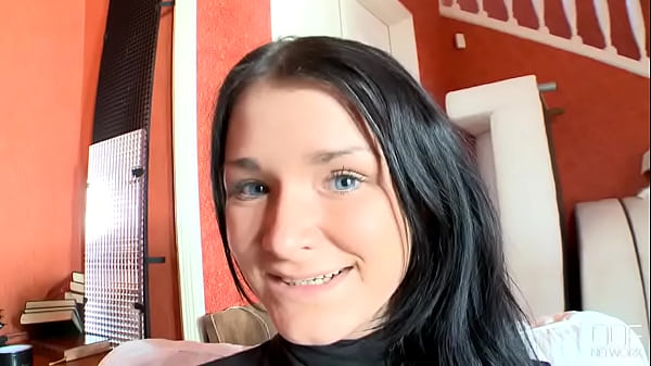 Nonton Well Worth Sucking thumbnail