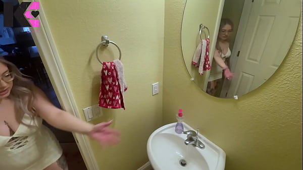 POV IShrunk_The Handyman Vore Digesting Orgasms