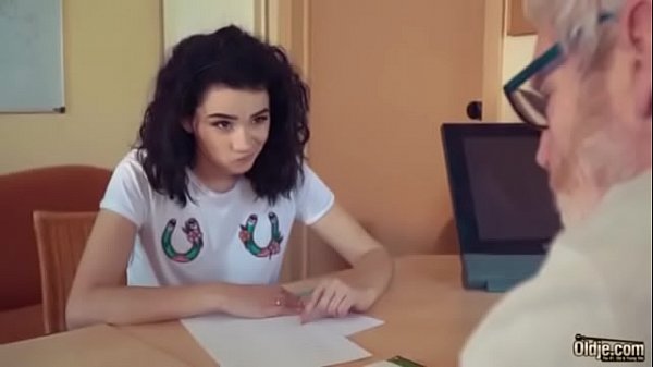 MiaNavarrose folla a su viejo profesor