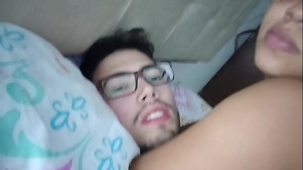 Play MP4 - young girl is excited because this boy came from Canada just to fuck his stepsister and he ended up fucking her and uploads the video on social networks Happy Christmas