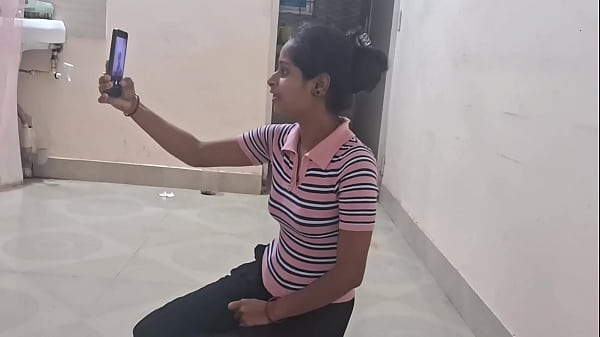 Play MP4 - Desi Young Indian Girl Desperate For The Cock For Her Wet Pussy &excl;