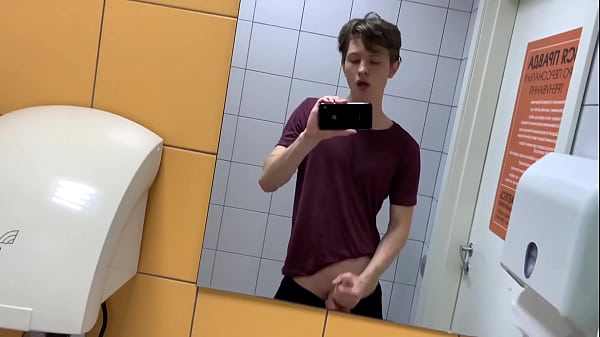 Young boy cum IN TOILET AT GYM /RISKY 