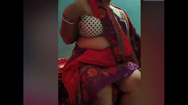 Desi Bhabi_Pushed in Live Stream
