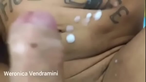 Boneca Dotada Gemendo Sendo Enrabada Por Pica Grande E Grossa No Seu Cuzinho thumbnail