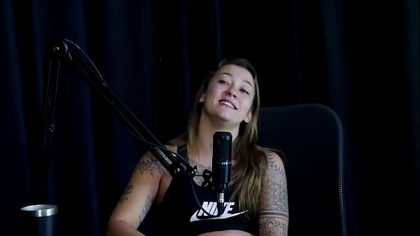 VEJA A ENTREVISTA SAFADA E CHEIA DE PUTARIA COM A FLOR DE DAMIANA COM VOV&Ocirc; MOAI NO PORN CAST BRAZIL - PARTE 1 (WATCH ON: SHEER/RED) 