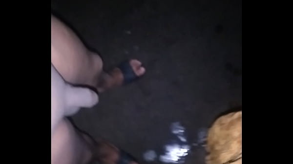 Alguna chica que me acompa&ntilde;e