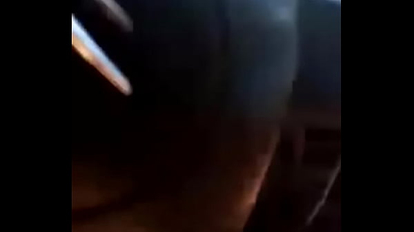 Play MP4 - Se la chupa mientras viaja en la ruta