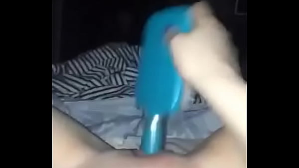 Play MP4 - donna annoiata che si masturba