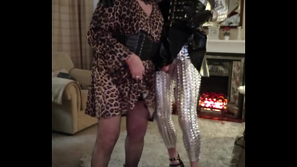 Play MP4 - Carole s naughty fun