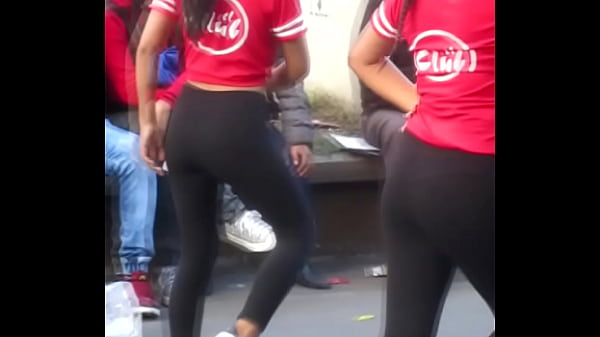 ESCOLAR_CON CULITO RIQUÍSIMO BAILANDO