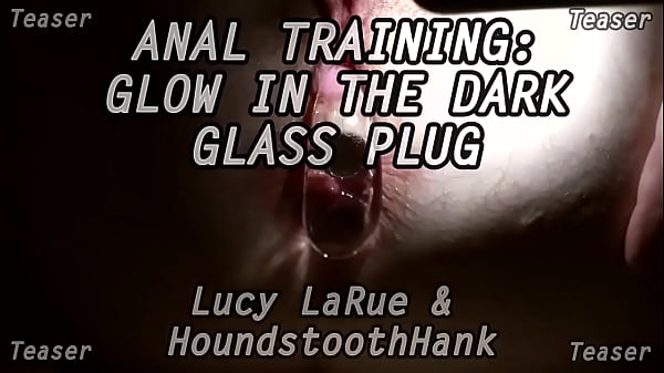 Anal glow in the dark glass plug