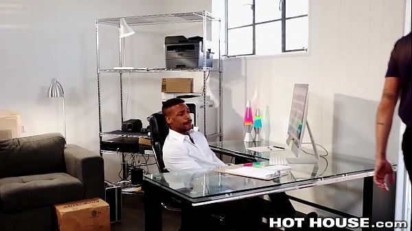 Play MP4 - The Handsome Chris Damned Fucks Ebony Hunk Doggystyle - HotHouse