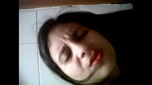 Colombiana Margaret se penetra el culito 3 