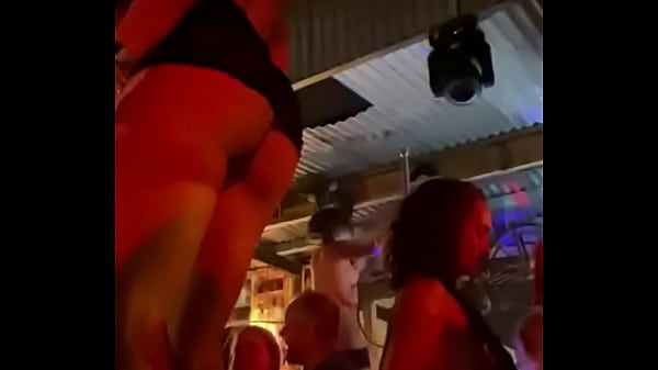 Play MP4 - Sensualizing in Cap d'Agde&comma; France  01&sol;02